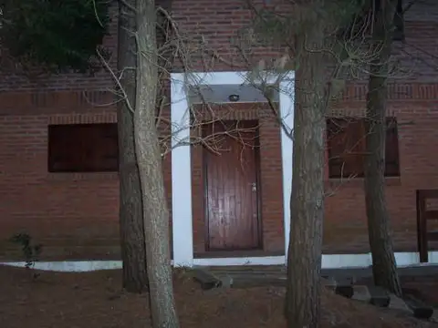 Casa en Alquiler Temporal con 2 cocheras