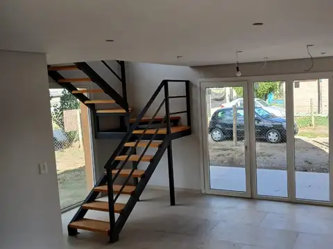 CASA DINA HUAPI