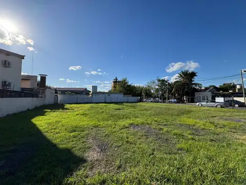 Espectacular lote en venta en la entrada de Escobar