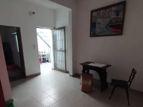 Depto Tipo Casa en Venta en Ramos Mejía, USD 60.000