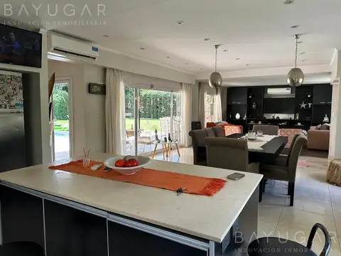 Casa en Venta en Exaltacion de la Cruz, USD 250.000