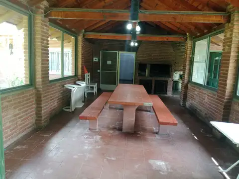 Quinta en Alquiler Temporal de 4 dormitorios