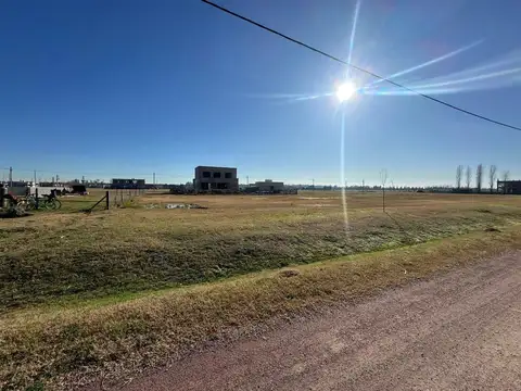 LOTE EN VENTA FINCAS DE SAN VICENTE SECTOR LAGUNA