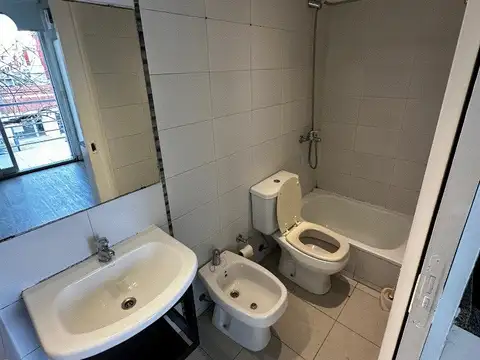 Departamento en Alquiler en Colegiales, $ 500.000
