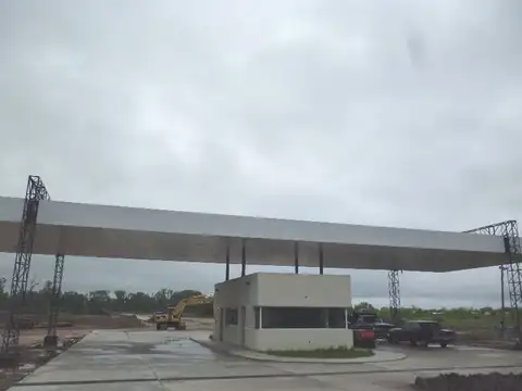 Nestor Kirchner  Nº 11    e/ San Roque y La Inmaculada