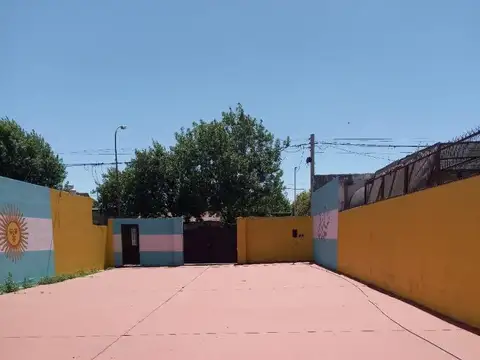 ALQUILER: Salón gastronómico o para eventos