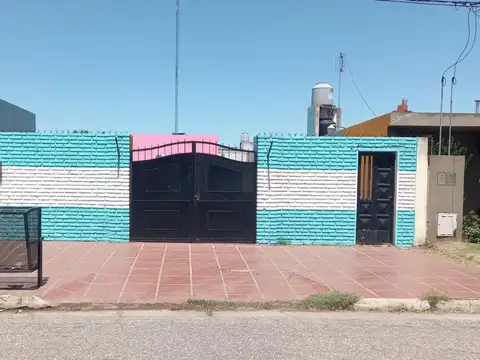 ALQUILER: Salón gastronómico o para eventos