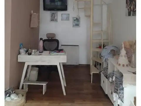 EXELENTE   LOCAL  2 PLANTASTE  25 MTS CUADREADOS  GALERIA MARGA