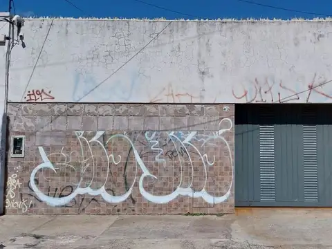 Casa - Venta - Argentina, Tres de Febrero - LA PLATA AV. - (3F) 4070