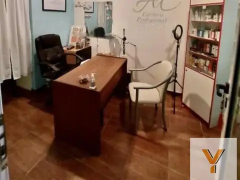 Casa 7 ambientes con 1 baño