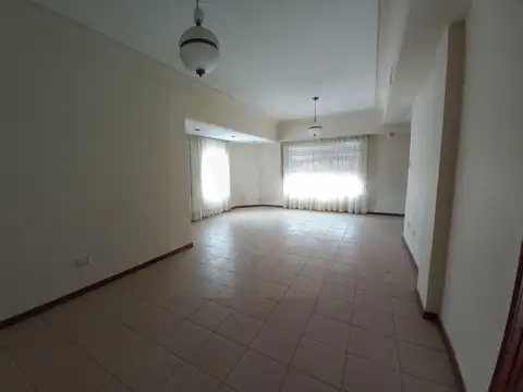 Casa en Alquiler de 3 dormitorios