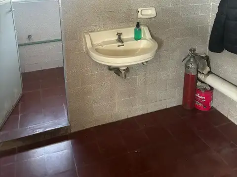 Galpon en venta de 600 metros en Quilmes