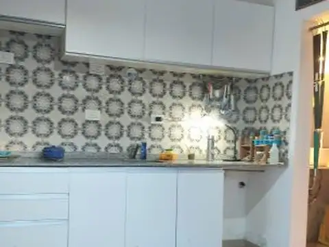 MODERNO DEPARTAMENTO RECICLADO, DE PASILLO ,UN DORMITORIO