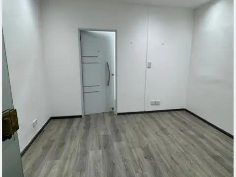 Oficina en Alquiler al Oeste