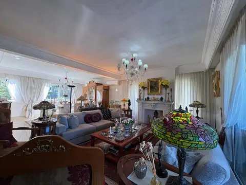 Casa en Alquiler Temporal con 8 cocheras