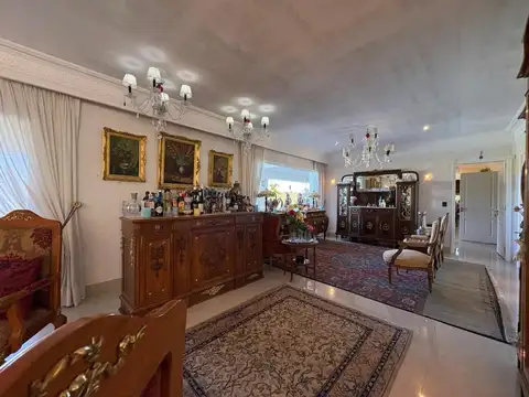 Casa 4 ambientes con 4 baños