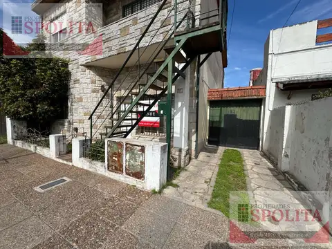 Depto Tipo Casa 4 ambientes con 1 baño