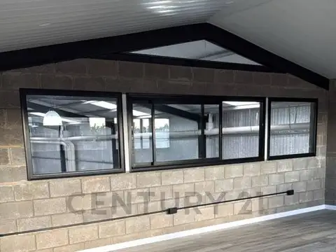 526 entre 27 y 28 , Piso 0