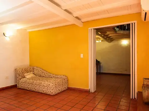 Depto Tipo Casa en Venta en Almagro, USD 140.000