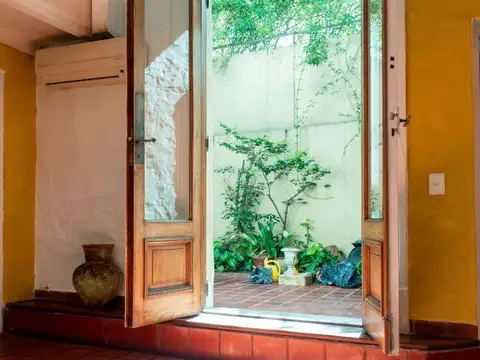 Depto Tipo Casa 4 ambientes con 2 baños