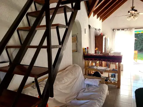 Casa 4 ambientes con 1 baño