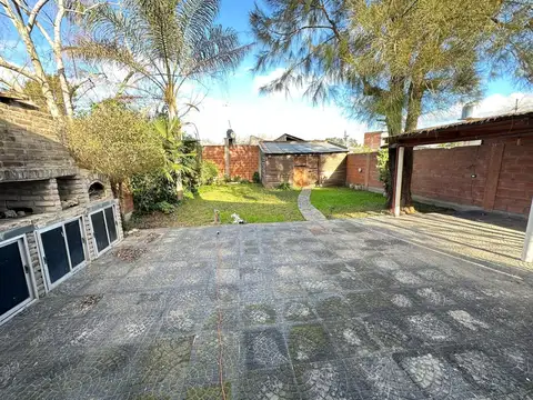 Casa en Venta con 1 cochera