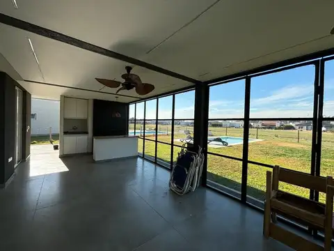 Casa en Venta en Countries y Barrios Cerrados en Esteban Echeverria, USD 286.900