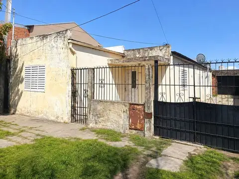 Vendo casa a refaccionar