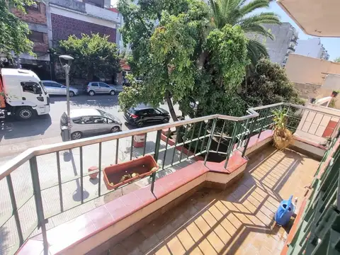 Depto Tipo Casa en Venta 50 años