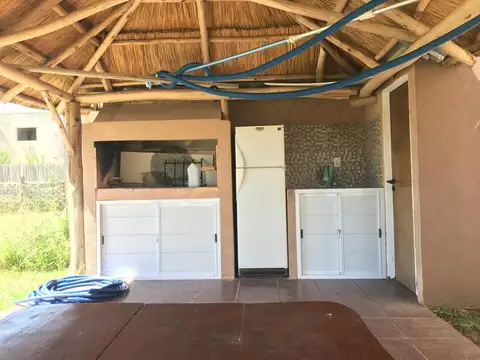 VENTA CASA 3 AMBIENTES PILAR PILETA