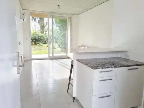 Departamento en Alquiler con 1 cocheras