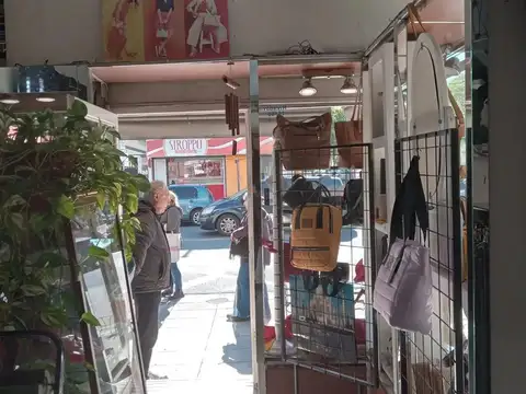 Local en Venta en Haedo, USD 130.000