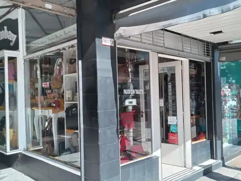 Avenida Rivadavia 16172