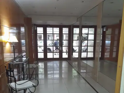 RECOLETA - LAPRIDA 1700 - 2 AMB SIN MUEBLES - $580.000 + EXP $95.000