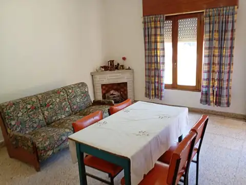 Casa en Venta en Castelar, USD 45.000