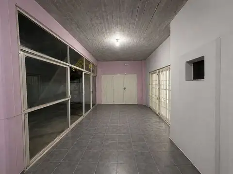 Depto Tipo Casa en Venta en Castelar, USD 129.900
