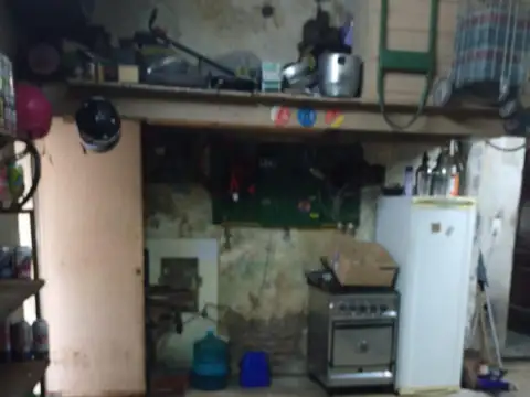 Locales Comerciales y Vivienda 3 AMBIENTES