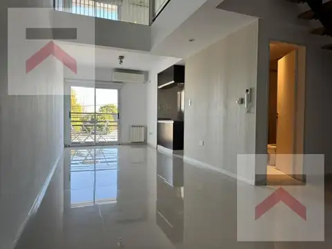Espléndido duplex de 4 ambientes súper luminoso!