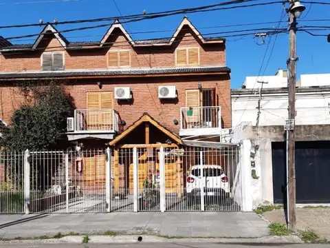 Triplex 4  ambientes venta Ramos Mejia