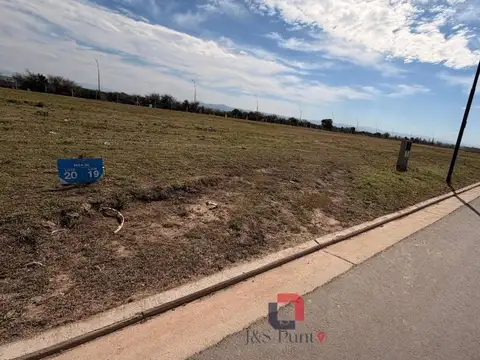 Terreno en Venta en Campos De Manantiales, USD 53.000
