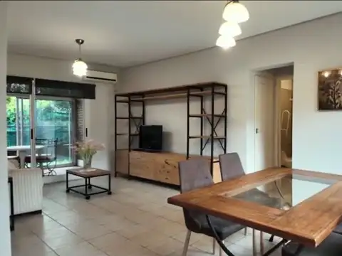 Depto 2 amb. con patio, galería y parrilla · Derqui