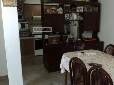 Depto Tipo Casa en Venta en Mataderos, USD 185.000