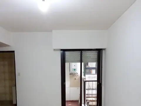 DEPARTAMENTO DE 2 AMBIENTES EN ALQUILER EN FLORES