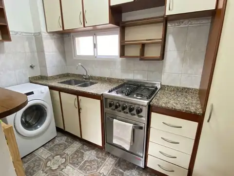 Venta Depto 3 Amb Sáenz Peña 2 piso por escalera