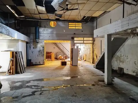 Venta de Galpón 182M²  en Mataderos  Excelente Ubicación a mts. Av. J. B. Alberdi