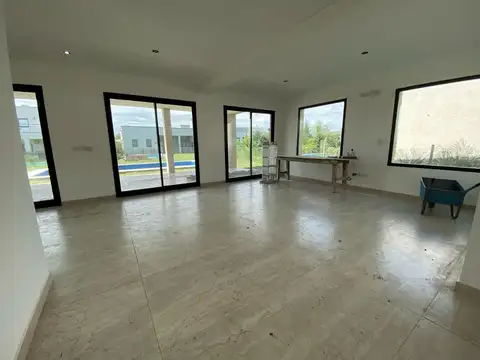 Casa en Venta al Este