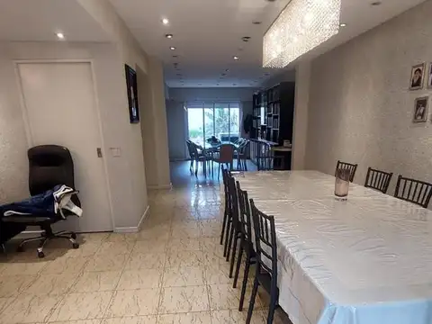 Depto Tipo Casa en Alquiler de 5 dormitorios