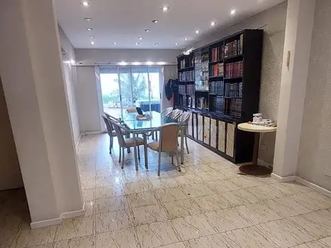 Depto Tipo Casa en Alquiler 40 años