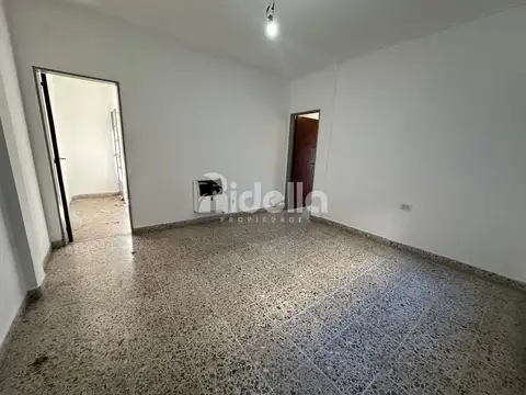 C. 63 esquina 100