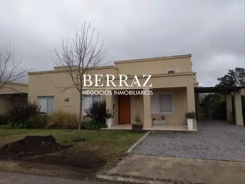 Casa Venta 3 Dormitorios Barrio La Cuesta Lote de 560 m2 Pilar